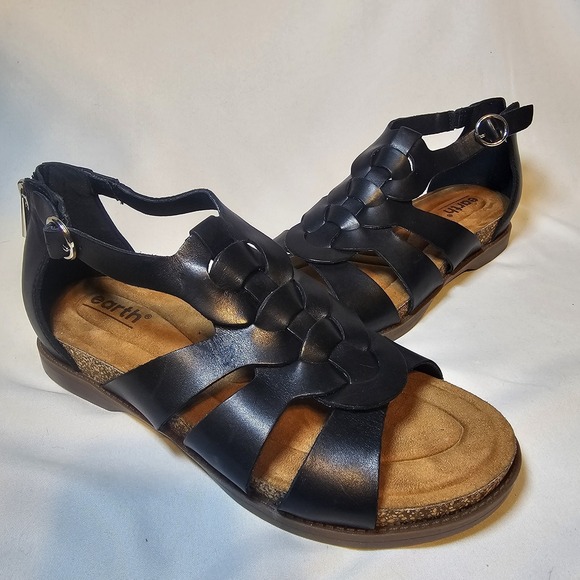 Earth Shoes - Earth Dale Sandals Womens Size 7 M Leather Black Flat Gladiator Strap Cork NWOB